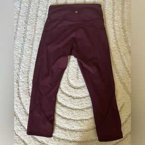 Cropped Burgundy Lululemon legging RN106259